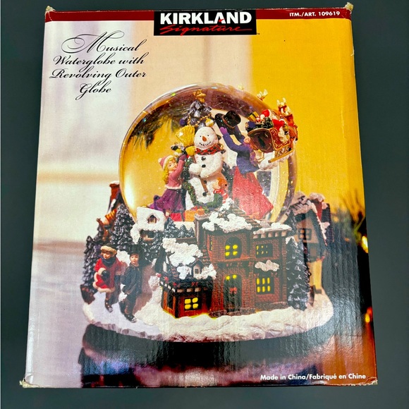 Santa sleigh snow globe by kirkland revolving outter globe vintage? - FLAWS - Picture 1 of 17